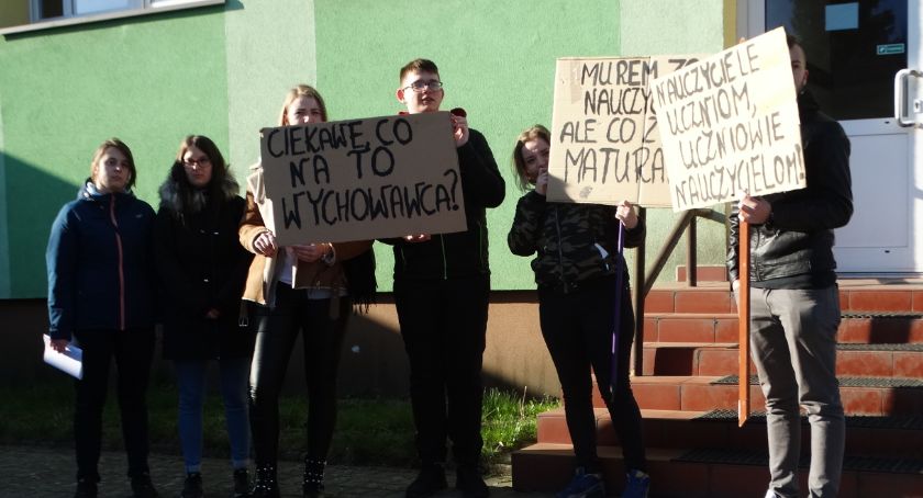 Protestowali maturzyści ze Szczecinka. 