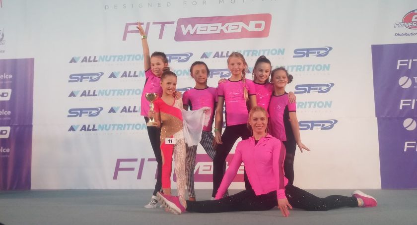 Dziewczyny z Akademii Fitness Sportowego na Mistrzostwach Polski