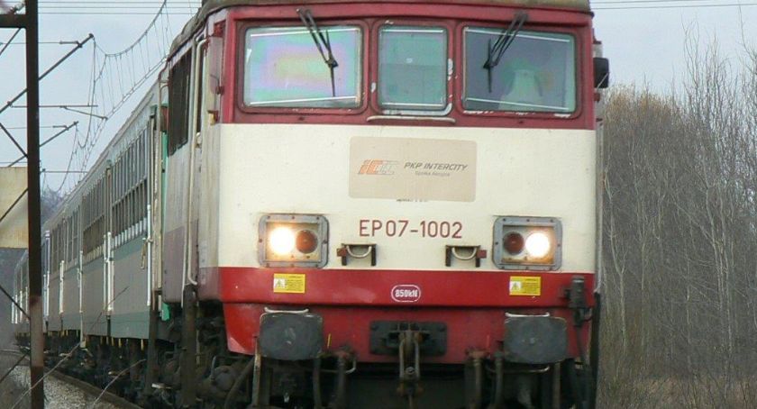 Żeby pociąg ruszył dalej, maszynista musiał dojechać taksówką