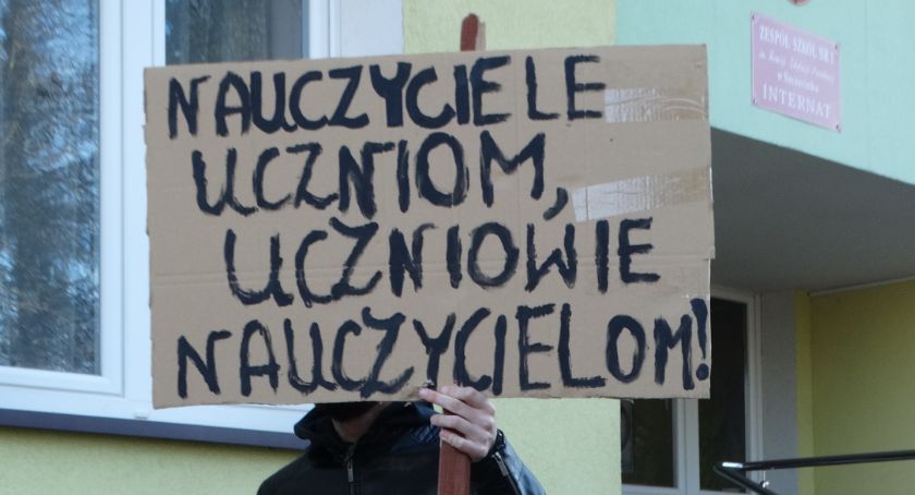 Koniec nerwów maturzystów? Dziś nareszcie rada klasyfikacyjna w ZS1