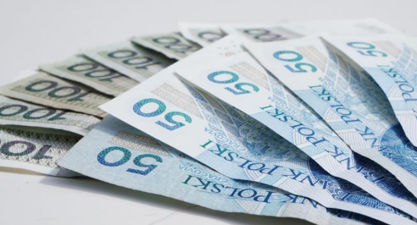 Ruszyły wypłaty trzynastej emerytury. W Szczecinku świadczenie trafi do około 15 tys. osób