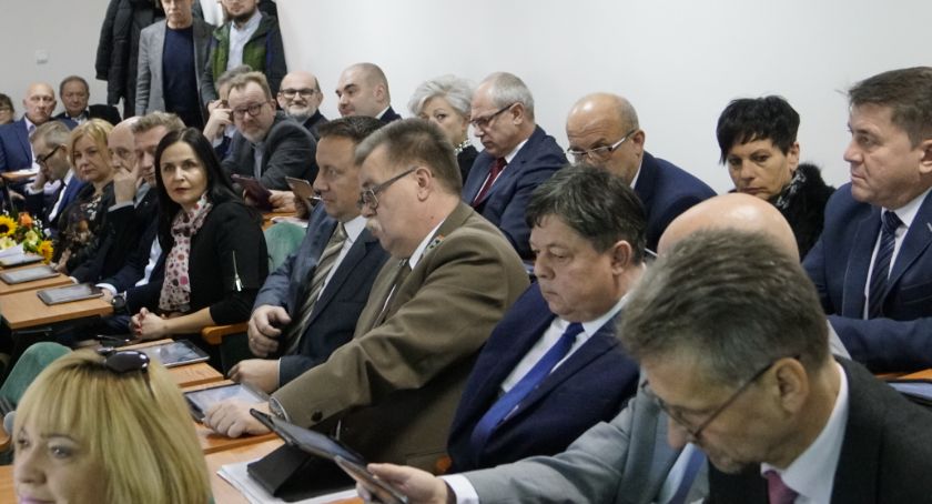W Euro Jackpot nie wygrali, sytuowani są średnio i nieźle. Jakie są majątki radnych powiatowych?