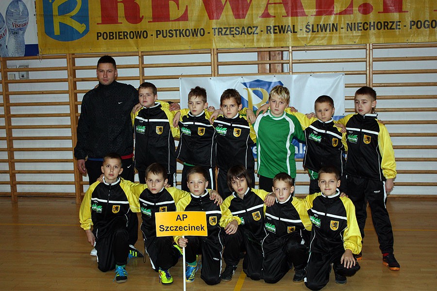  AP Szczecinek wygrywa w Rewalu