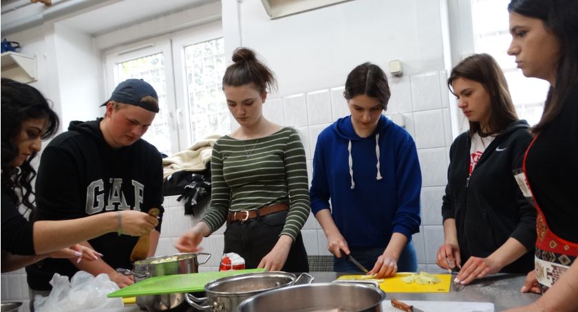 Polsko - niemiecko - ormiańskie gotowanie z odcieniem włoskim. Gdzie? W Szczecinku!