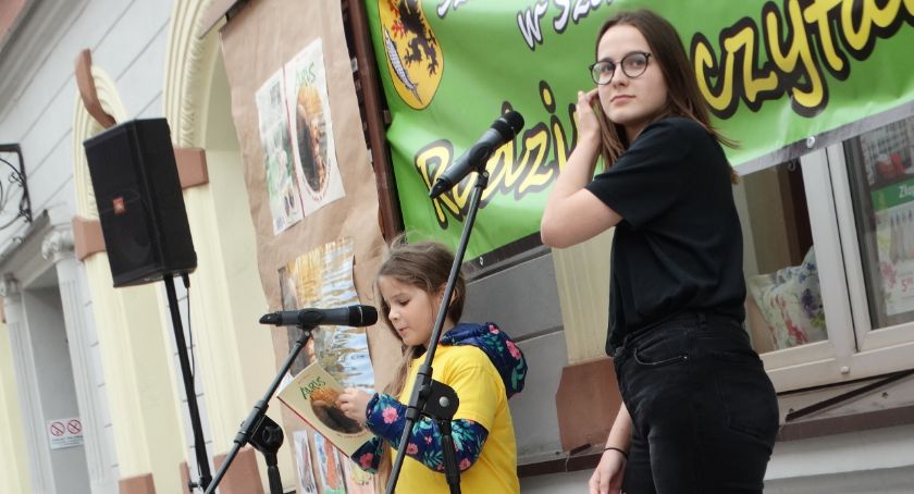 Czwarte Rodzinne Czytanie, czyli sposób na czas wspólny