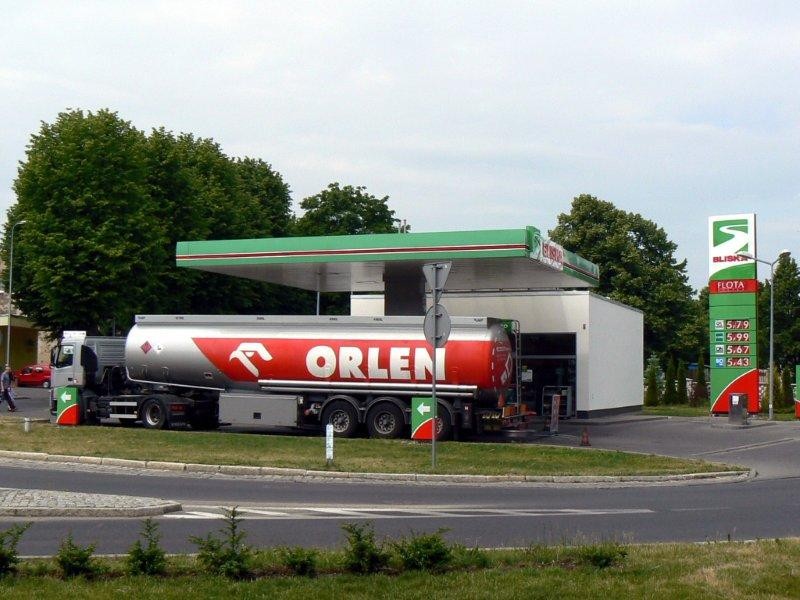 Ceny paliw przed piłkarskim szaleństwem