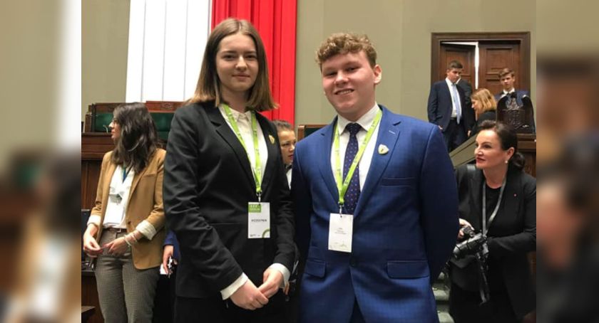 Paula i Jakub z I LO wzięli udział w obradach Sejmu Dzieci i Młodzieży