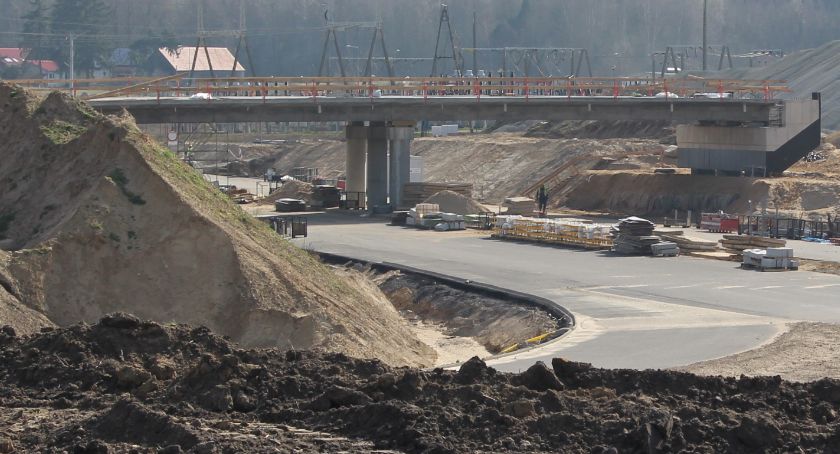 Budowa obwodnicy Szczecinka zmierza ku końcowi. Jest nowy termin udostępnienia dla ruchu