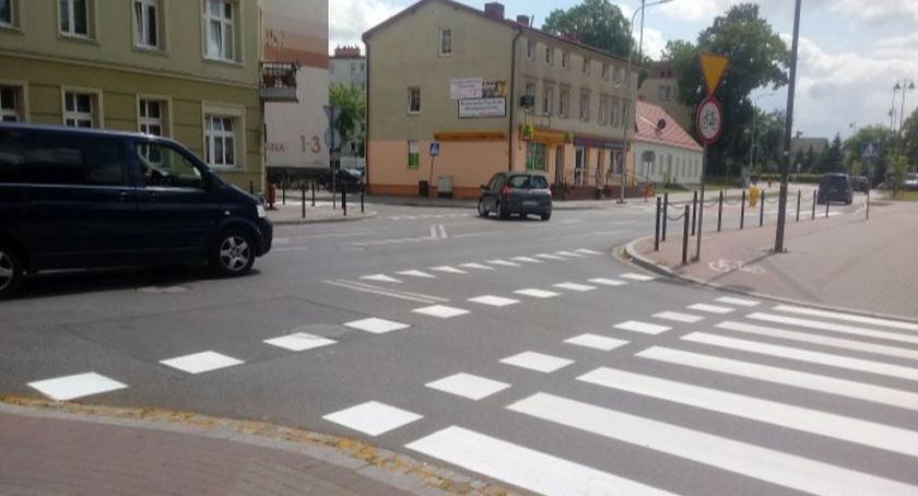 Przejście dla pieszych to nie przejazd. Policja wyczula rowerzystów