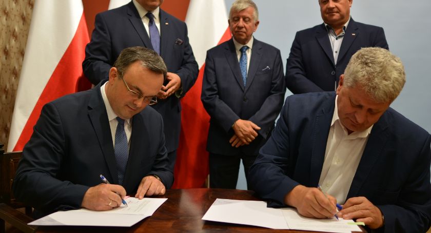 Są pieniądze na kolejne miejsca w domach i klubach seniora. Program Senior Plus także w Gwdzie
