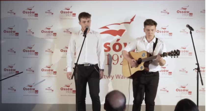 Jakub Frankowski i Jakub Mieczaj w konkursie „M1 Talent Show”. Trwa głosowanie