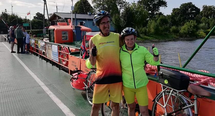 Małżeństwo ze Szczecinka pomaga chorej Nadii. Mija kolejny dzień rowerowego rajdu
