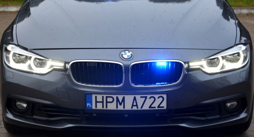 Zwykłe BMW? Nie chcesz go wyprzedzać. W środku siedzą mundurowi