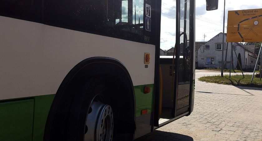 Komunikacyjne zamieszanie w gminie. Wszystko przez darmowe autobusy w Szczecinku
