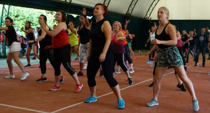 Maraton Zumba Fitness w Szczecinku. Pomagali 2-letniej Amelce