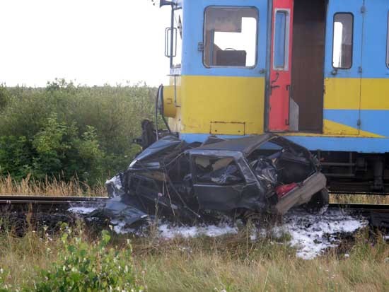 Tragedia na przejeździe koło Brzostowa 