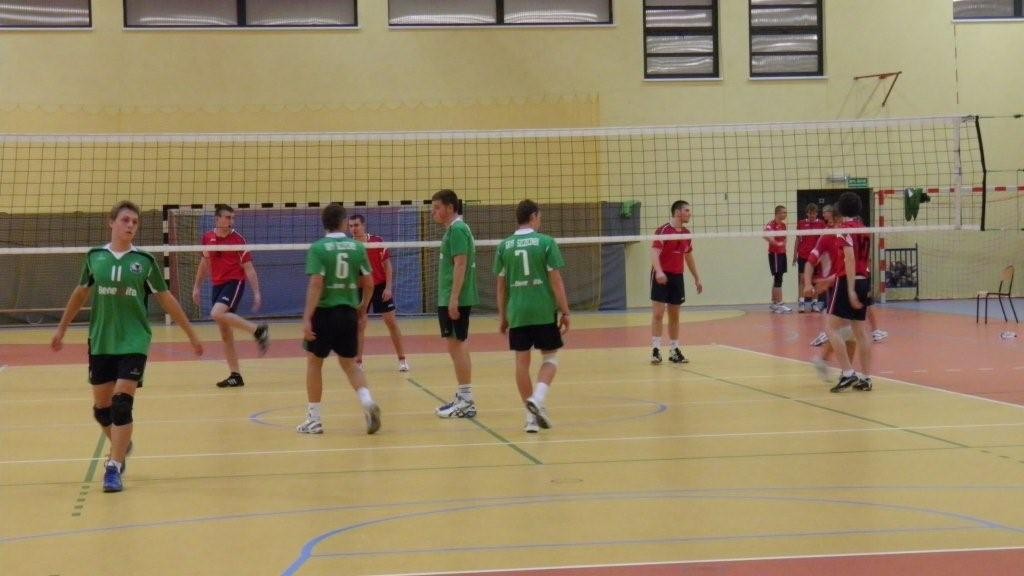 Siatkówka: UKS Bronek za silny