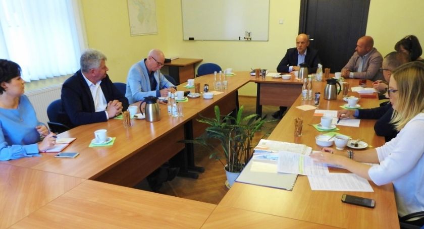 Spotkanie z wójtami i burmistrzami : O gminnych potrzebach komunikacyjnych