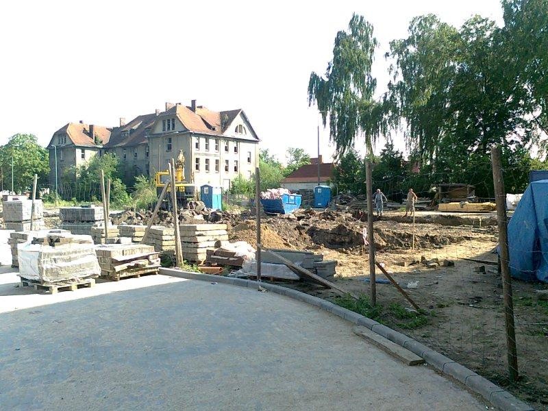 Czwarty budynek na terenie koszar - inwestycja ruszyła