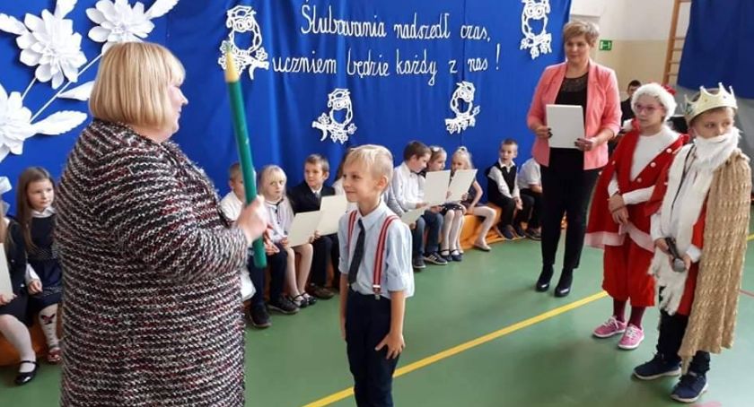 Pierwszaki z SP w Starym Chwalimiu są już prawdziwymi uczniami