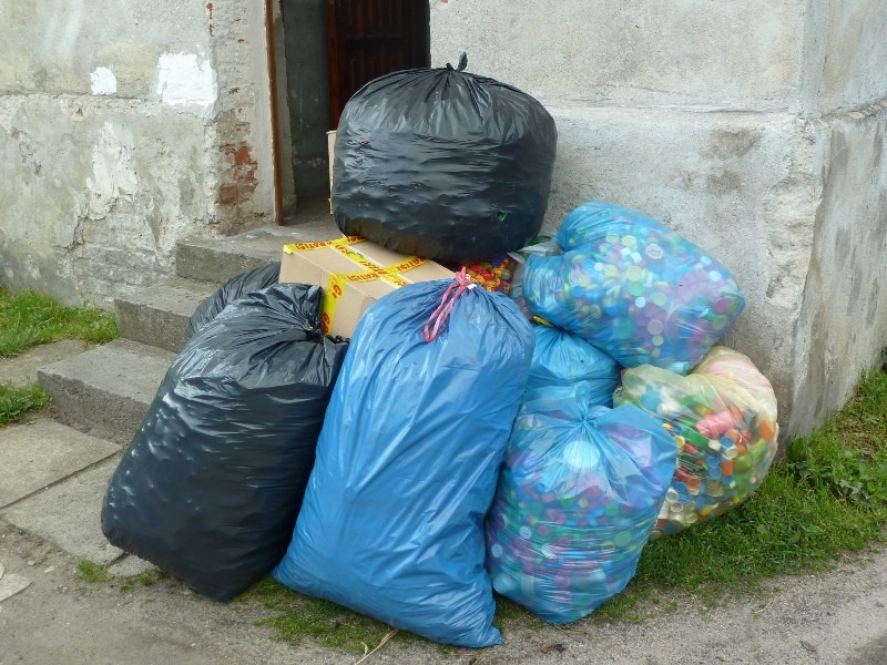 Liga Kobiet ponownie pomaga... nakrętkami