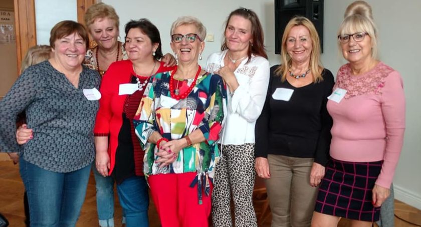 Aktywni seniorzy obchodzili swoje święto. Na śpiewająco