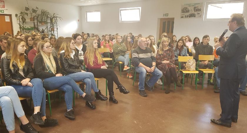ZS6: Cykl wykładów o zdrowiu. Pierwszy o chorobach tarczycy