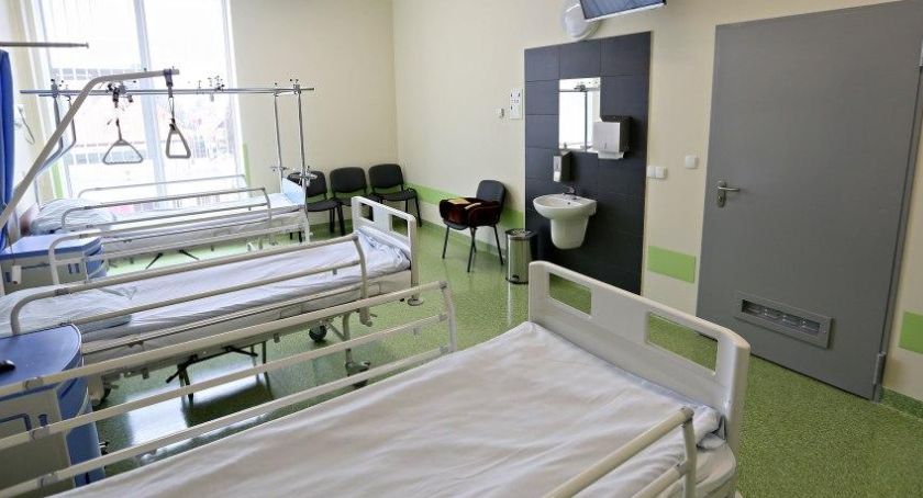 Szpital w Szczecinku po zmianach. Ordynator chirurgii: Małe szpitale nie powinny wykonywać skomplikowanych zabiegów