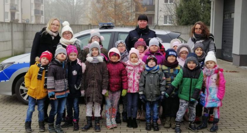 Dzieci były ciekawe, jak pracują policjanci