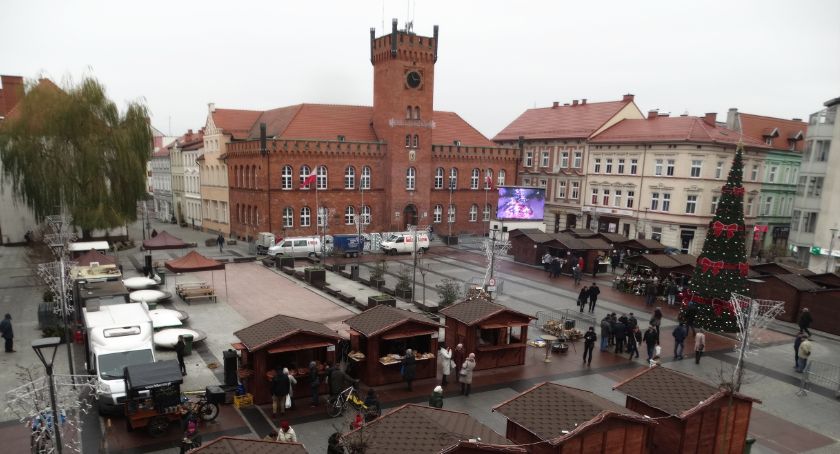 Rozpoczyna się świąteczny jarmark w Szczecinku