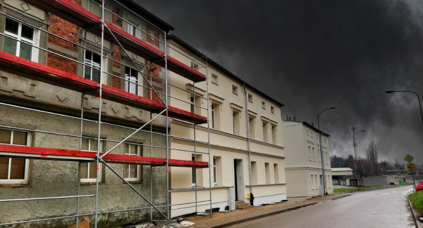 Winniczna: „Ściągają spodnie i pokazują gołą du**”