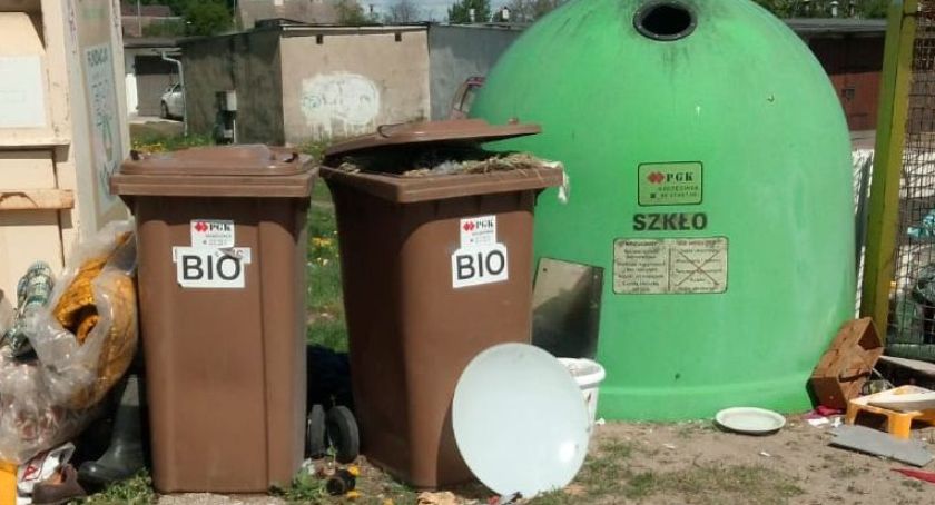 Opłaty za śmieci w górę, konsultacje bez uwag. Jak zagłosują radni w Szczecinku?