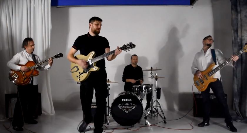 Szczecinecko - warszawskie Małpoludy grają nowy singiel
