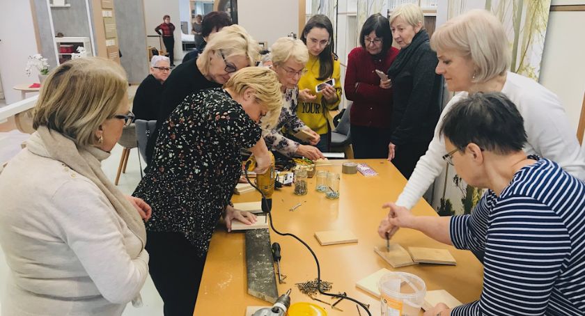 Akademia Recyklingu Kronospan: Warsztaty recyklingowe „Nie wyrzucam. Odzyskuję.”