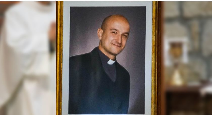 Upamiętnią 9. rocznicę śmierci ks. Marka Rybińskiego. Pod tablicą pamiątkową wmurowany zostanie kamień z miejsca zbrodni