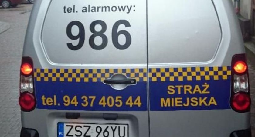 Zostańcie w domu! Straż Miejska w Szczecinku będzie kontrolować młodzież