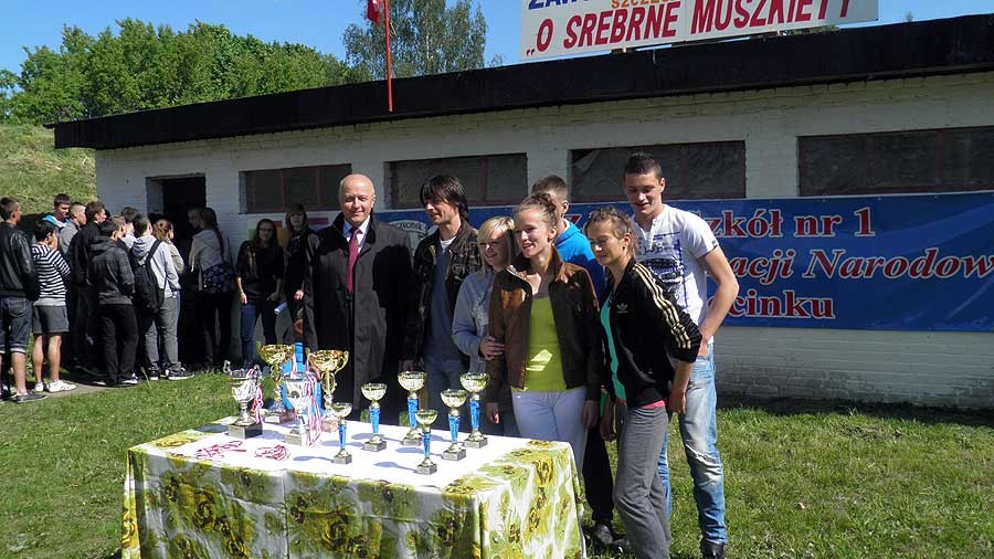 Młodzieżowe zawody strzeleckie