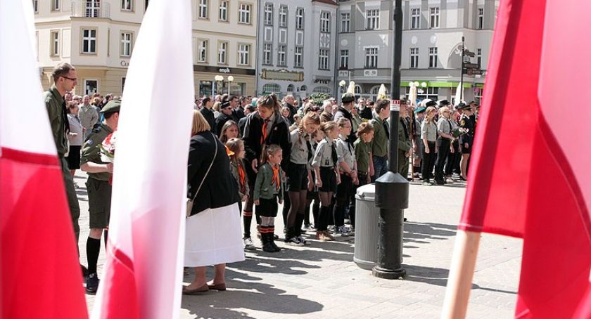 Święto Konstytucji 3 Maja. W Szczecinku miejskie uroczystości odwołane