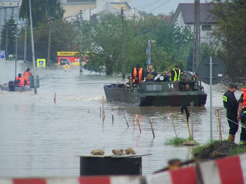 Zbiórka pieniędzy na pomoc powodzianom - w szczecineckich parafiach 30 maja