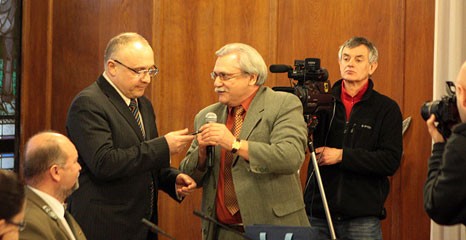 Sesja Rady Miasta: Droższe bilety i rezygnacja radnego