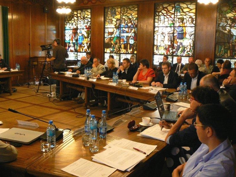 Obrady w mieście: Gimnazjum im. Adama Giedrysa, wieża miasta i 