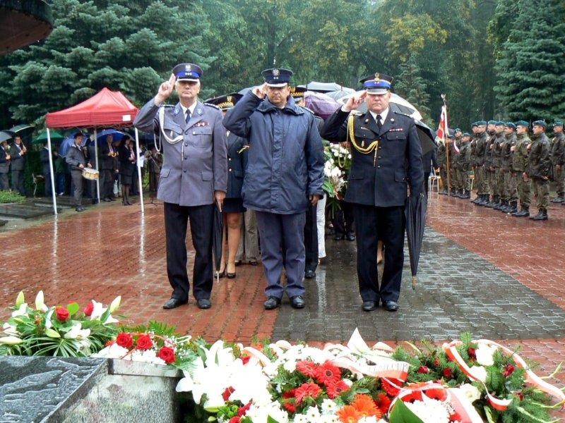 Uroczystość na Cmentarzu Wojennym. Chwała bohaterom września 1939 roku