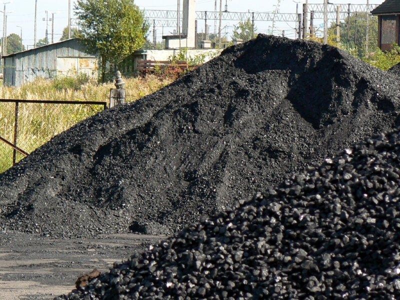 Ruszył sezon opałowy - koks i węgiel w cenie
