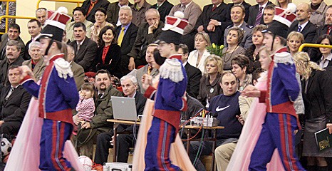 Hala w Turowie pięknie otwarta