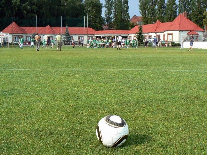 Następnym razem w deszczu zagrajcie u nas