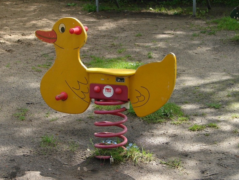 Pijani straszą na placach zabaw