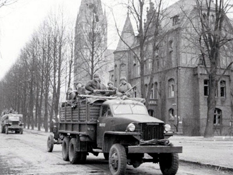 Neustettin - Szczecinek luty 1945 (15 zdjęć i relacje świadków!)