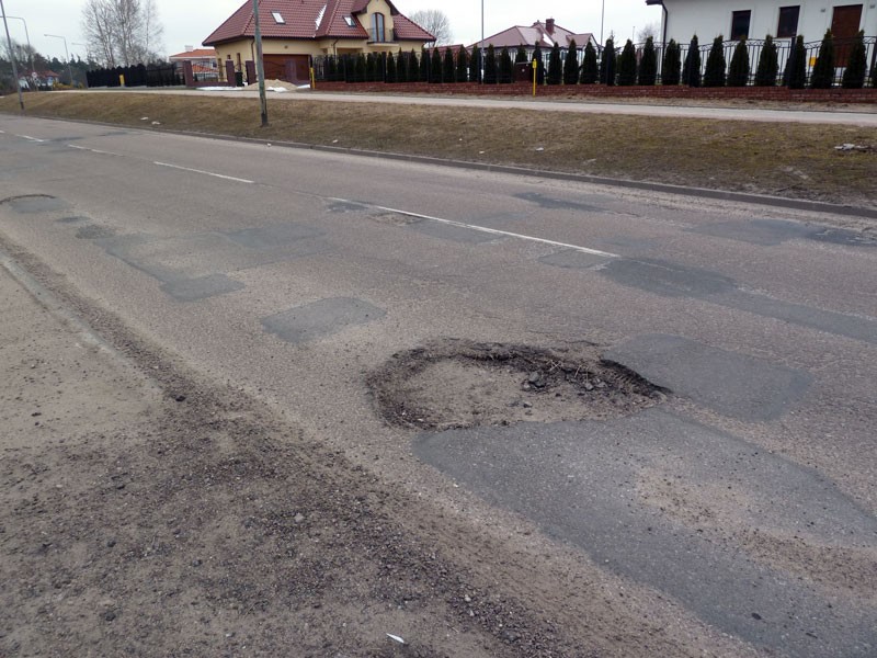 Oszczędzajcie dziurawą Karlińską