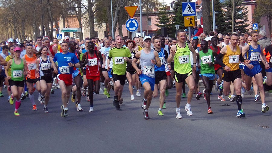 Bieg Uliczny Winanda Osińskiego. Kenijczycy bezkonkurencyjni (160 zdjęć)