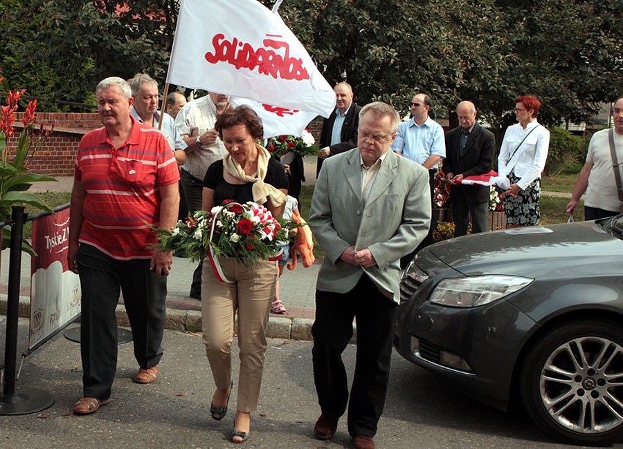 Kwiaty w rocznicę powstania Solidarności 